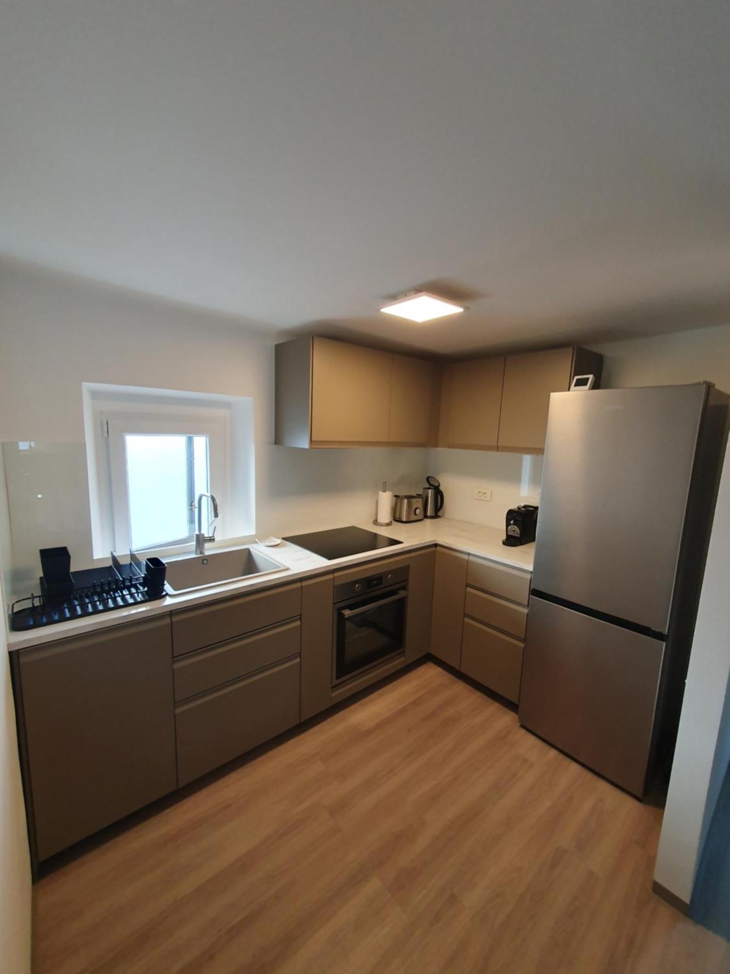 Ledince Apartment *